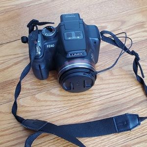 Panasonic Lumix DMC-FZ40 Camera